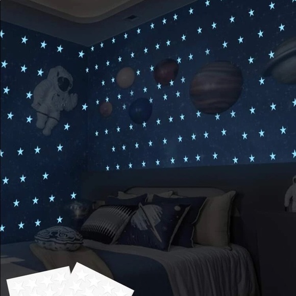 48 pc Star wall stickers glow - Picture 1 of 1